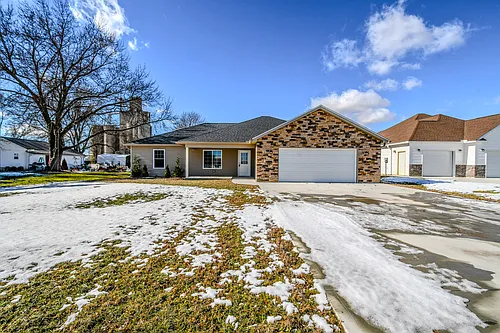 511 Cherry Ln Photo 1