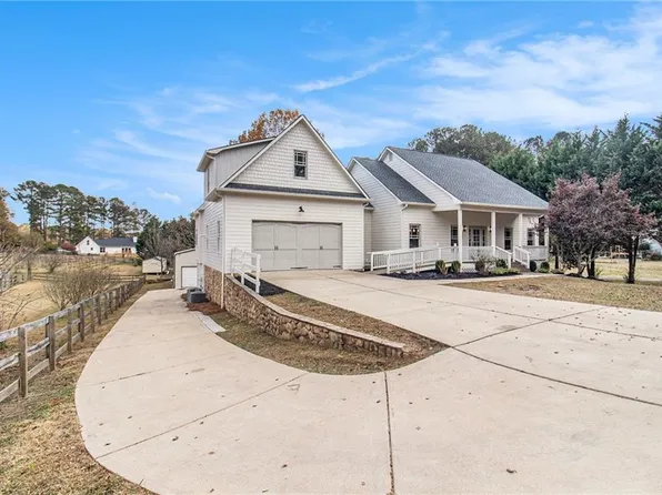 841 Marshall Fuller Rd, Dallas, GA 30157