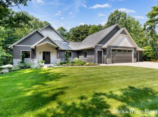 4218 64th St, Holland, MI 49423