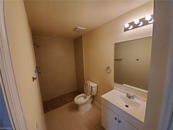 5th image of 4521/4523 SW 9th Ave