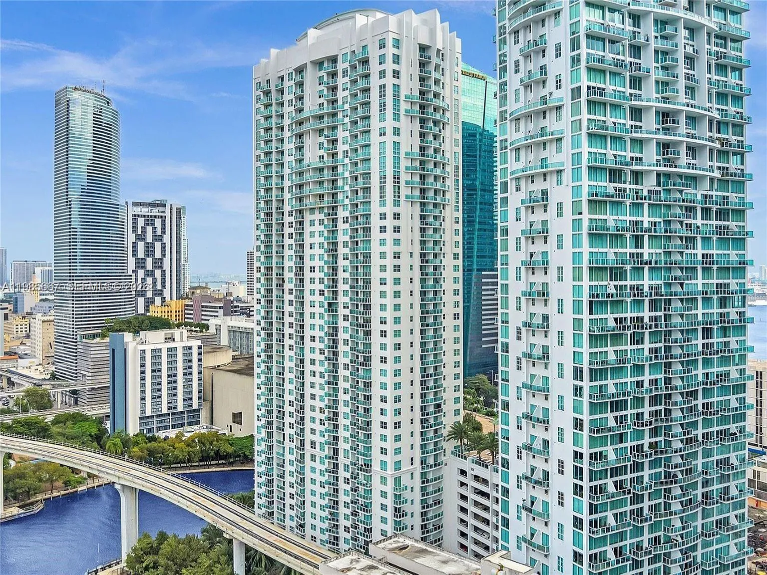 Brickell On The River N T — Photo 4
