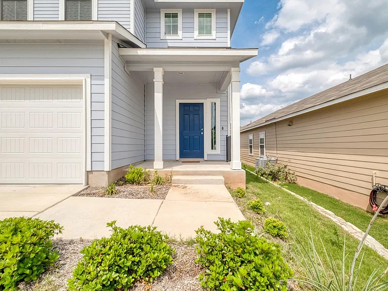 2710 Paragon Fox Dr — Photo 2