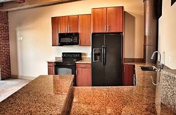 3rd image of 1209 Washington Ave Suite 415