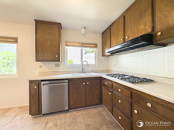 4th image of 4096 Pomona St