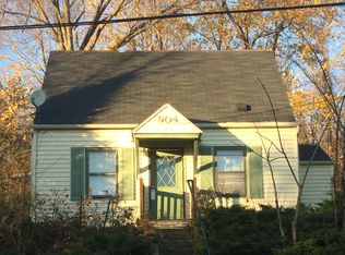 904 Hawthorn St, Red Wing, MN 55066