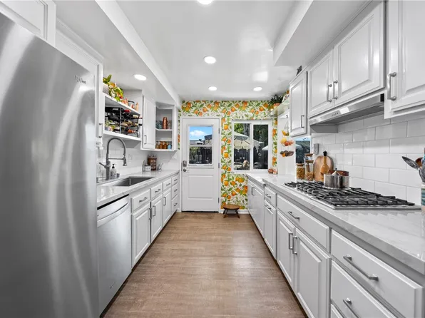 1408 E Fairway Dr, Orange, CA 92866