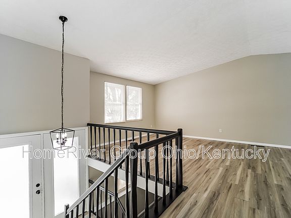 5th image of 8150 Kingsley Dr