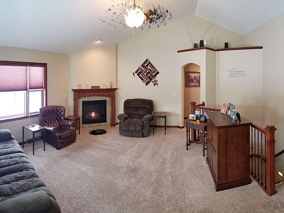 4th image of 763 Milkweed Ct