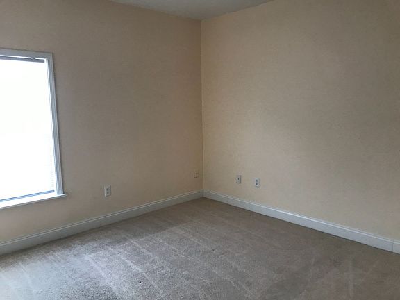 4th image of 5428 Yucatan Dr