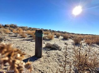 6300 Elderberry St, Silver Springs, NV 89429