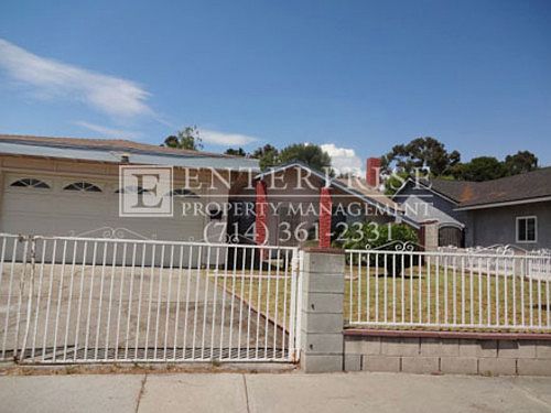 1st image of 19107 E Elberland St