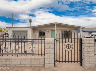 5174 S Mountain Ave, Tucson, AZ 85706