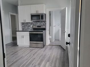 13 Regent Ave APT 2, Providence, RI 02908