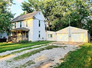 714 N Walker St, Olathe, KS 66061