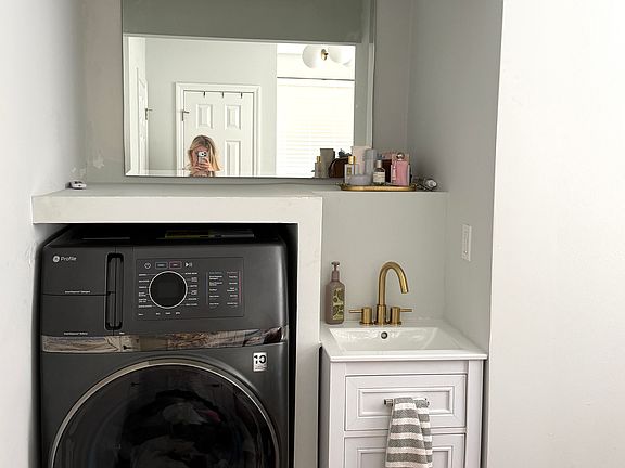 3rd image of 3634 Edwards Rd #36