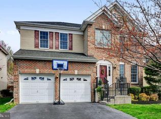 22 Devonshire Dr, Princeton, NJ 08540