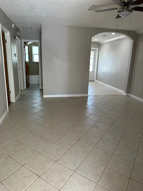 2 bed, $1,625 — Photo 2