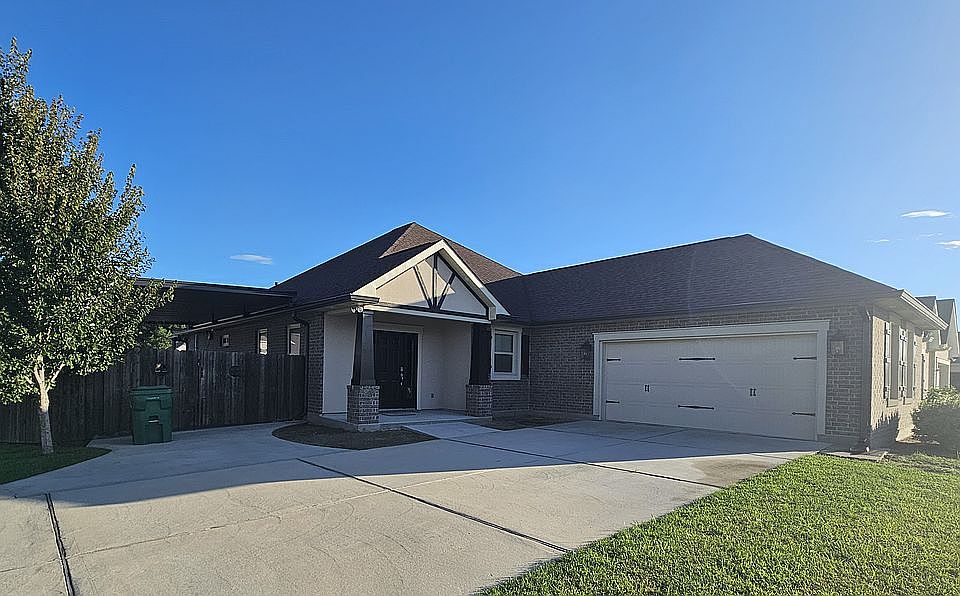 1st image of 2601 Birchwood Rd