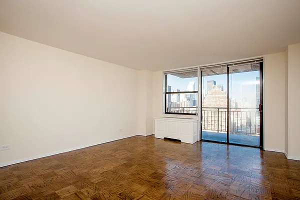 Rented by Mirador Real Estate | media 1