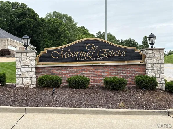 1608 Lake Knoll Dr #1A, Lake Saint Louis, MO 63367