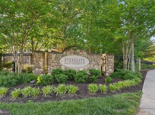 13359 Connor Dr APT K, Centreville, VA 20120