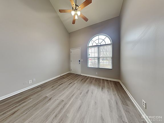 3rd image of 1719 Antebellum Dr