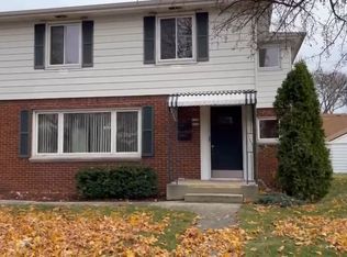 2744 N 92nd St, Milwaukee, WI 53222