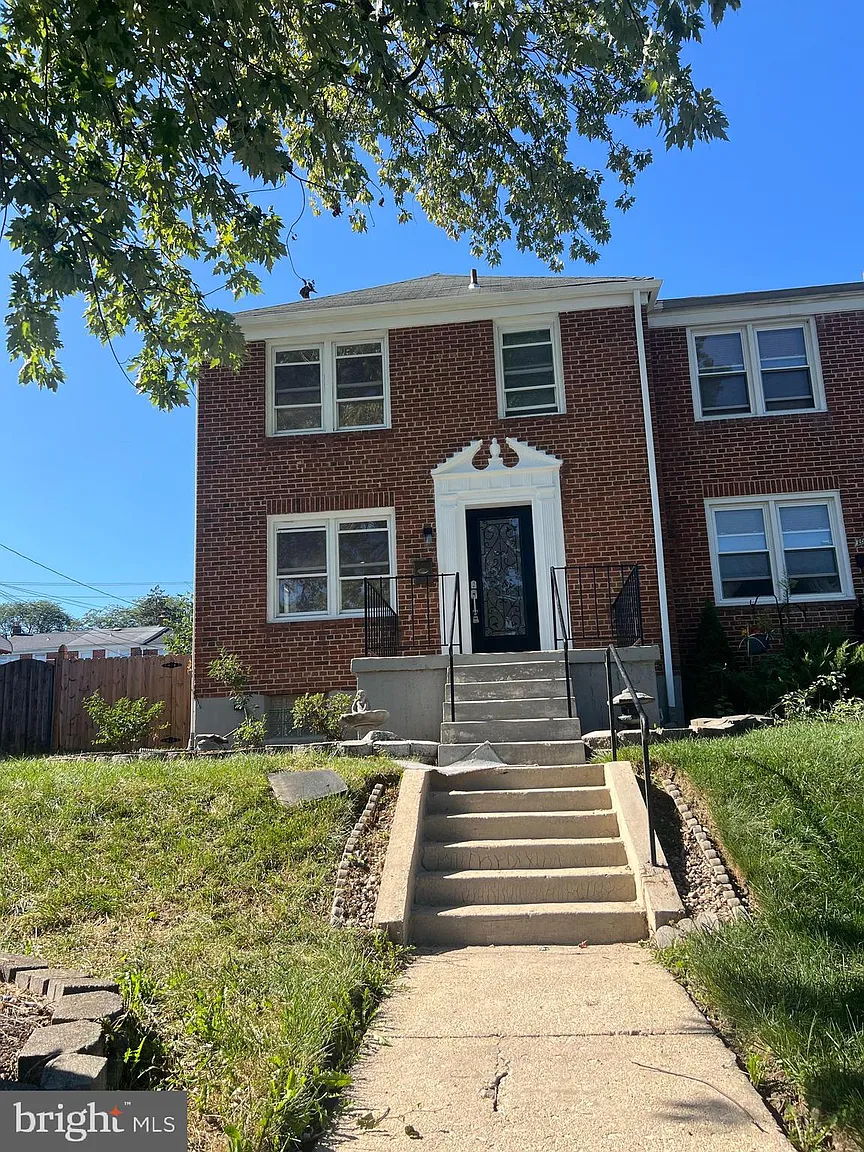 1642 Kirkwood Rd photo 1
