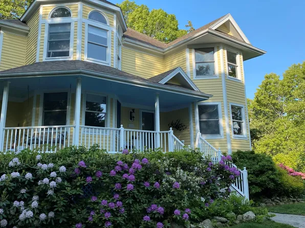 9 Stanton Rd, Stonington, CT 06378