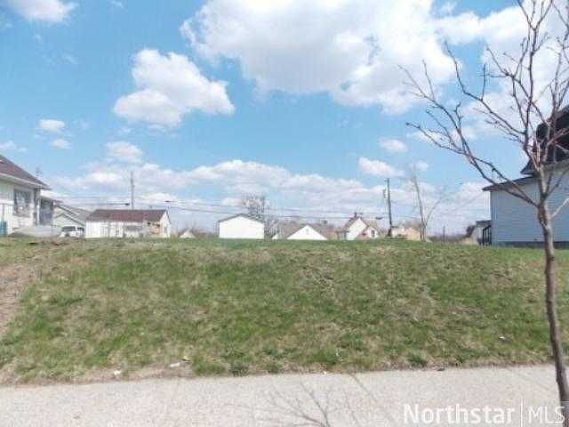 1st image of 2606 Oliver Ave N