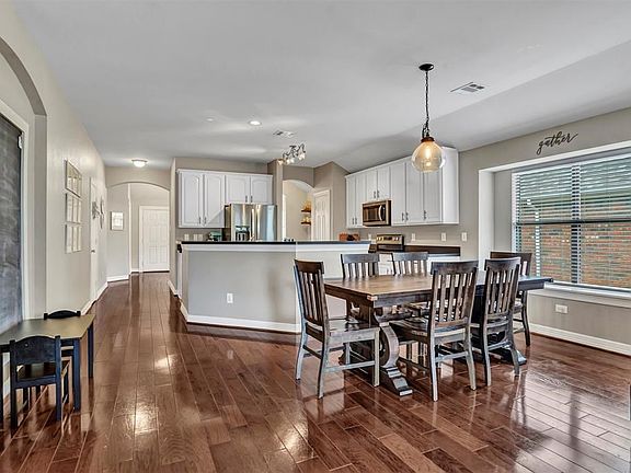 5th image of 4612 Brighton Dr