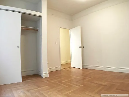 Rented by Sovereign Associates | media 31