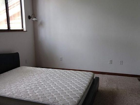 4th image of 705 E College Ave APT 1