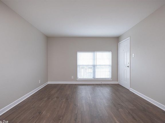 4th image of 1601 N Bryant St APT 8