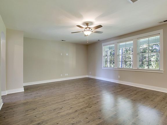 Saratoga Living Room
