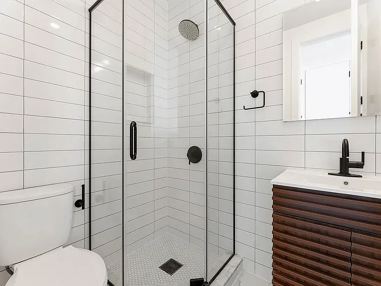 338 Wilson Ave #2RR — Photo 7