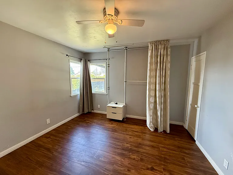 8641 Milton Ave — Photo 24