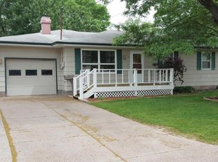 1605 Devitt Ave, Muscatine, IA 52761