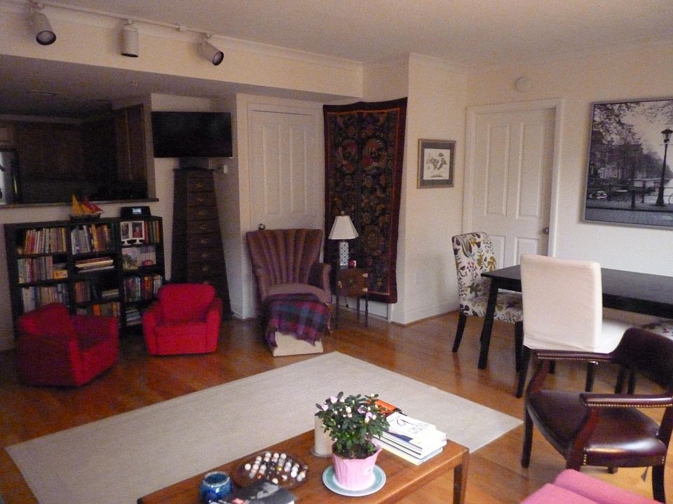 1st image of 1201 N Garfield St #3030