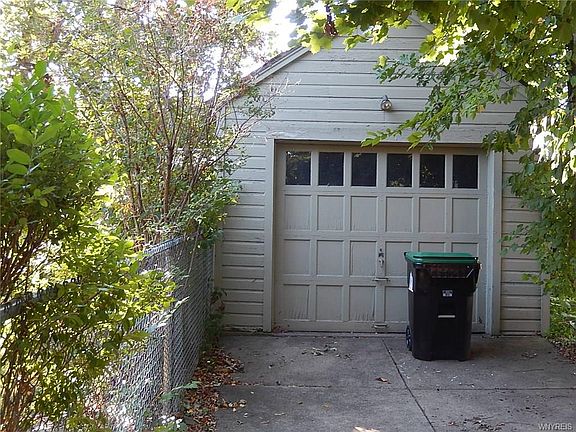 3rd image of 76 Hiler Ave