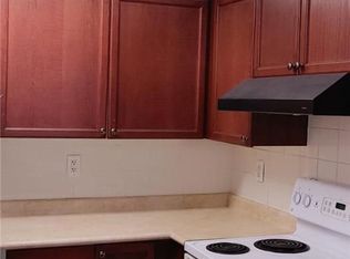 23 Oneida Cres #907, Richmond Hill, ON L4B 0A2