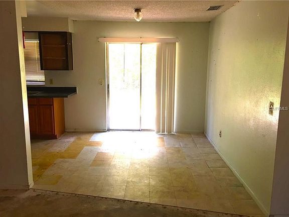 4th image of 6117 Dunnett Ct #1