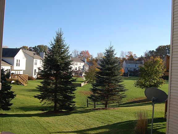 5th image of 412 Orchard Dr NE