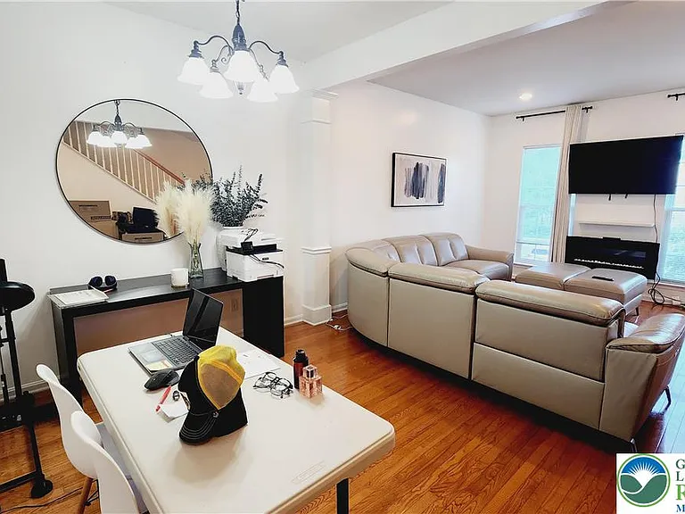 8507 Putnam Ct — Photo 15