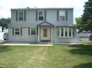 809 Rowlett Ave, Melrose Park, IL