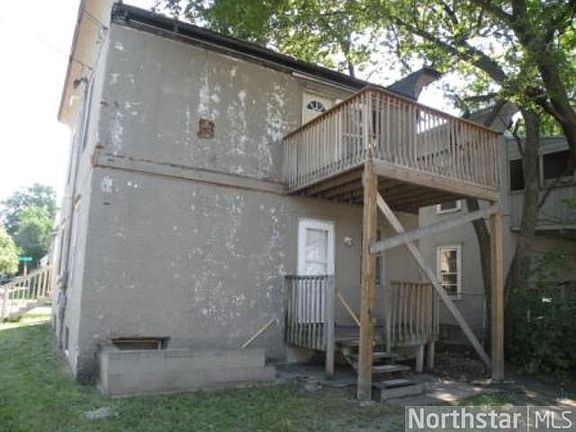 2nd image of 2328 5th St NE