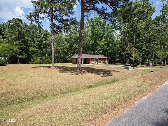 4th image of 182 Crabapple Lane