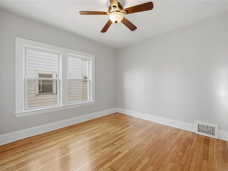 2058 Wascana Ave — Photo 14