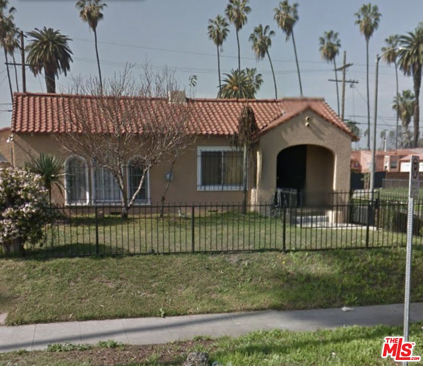 2nd image of 5201 Cimarron St