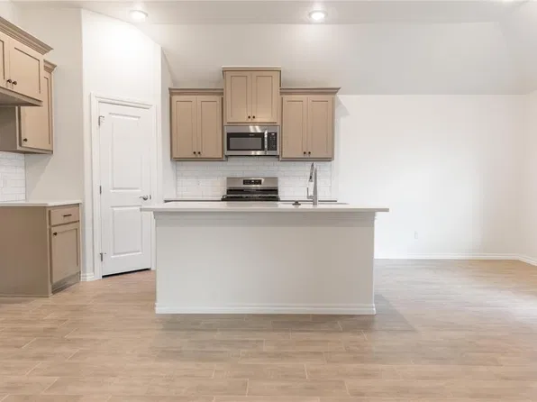 2208 NW 170th St, Edmond, OK 73012